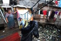 Kepadatan aktivitas warga di Jakarta setiap hari ikut terhubung dengan wilayah penyangga seperti Bekasi, Depok, Bogor dan Tangerang. ( Foto : The Jakarta Post)