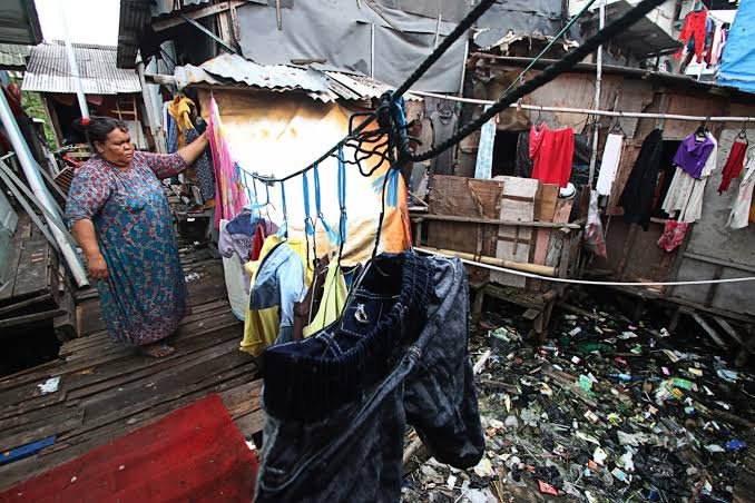 Kepadatan aktivitas warga di Jakarta setiap hari ikut terhubung dengan wilayah penyangga seperti Bekasi, Depok, Bogor dan Tangerang. ( Foto : The Jakarta Post)
