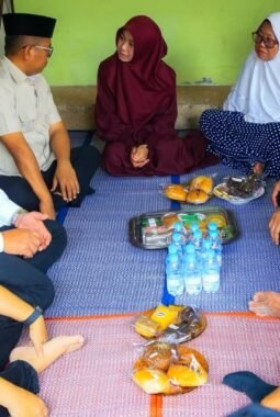 Andra Soni dan Benyamin Temui Keluarga Donal Husni, Bahas Pencarian KM Arupadhatu I
