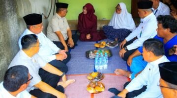 Andra Soni dan Benyamin Temui Keluarga Donal Husni, Bahas Pencarian KM Arupadhatu I