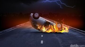 Mobil Terbakar di Simpang Tomang, Lalu Lintas dari Slipi Tersendat