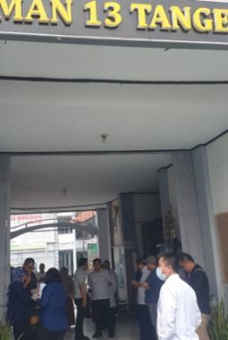Tagihan SMAN 13 Sengketa, Hakim Sampai Turun ke Sekolah